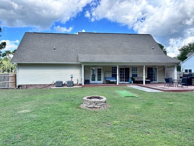 Building Photo - 304 Chisholm Trail