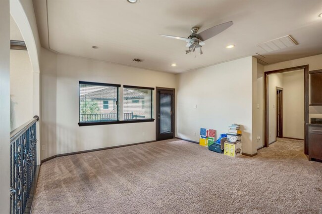 Building Photo - 47 Lake Sterling Gate Dr