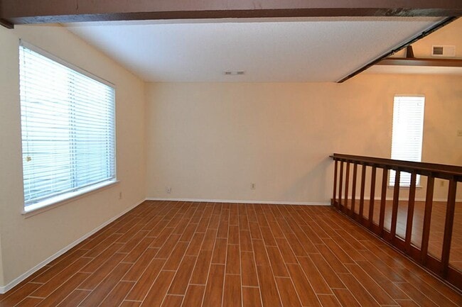 Building Photo - 13026 Wirevine Ln