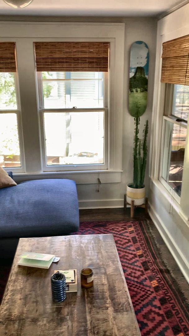 Building Photo - Cozy 2 Bed, 2 Bath Single-Level Home with Sunroom & Fenced Yard