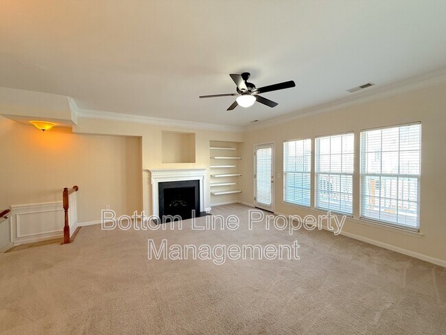 Building Photo - 13031 Bullock Greenway Blvd