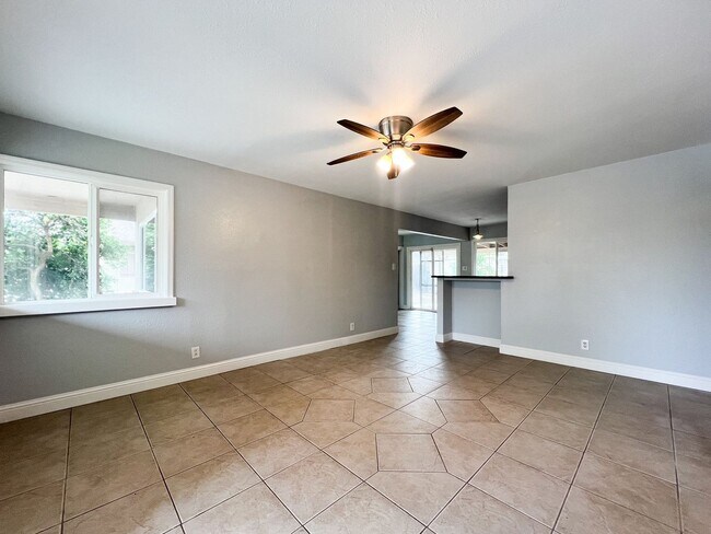 Building Photo - Charming 3-Bedroom Home in Napa’s Sought-A...