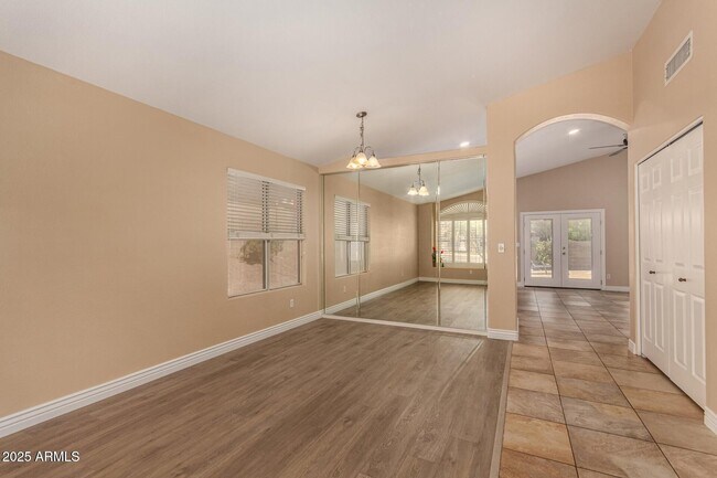 Building Photo - 1249 E Villa Maria Dr