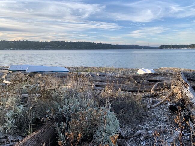 Beach With Kayaks - 6711 Sunset View Dr NW