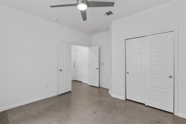 Building Photo - 5804 Loblolly Ln