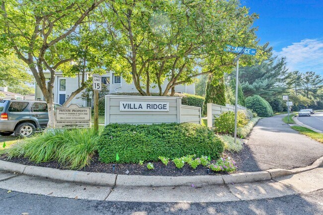 Building Photo - 11041 Villaridge Ct