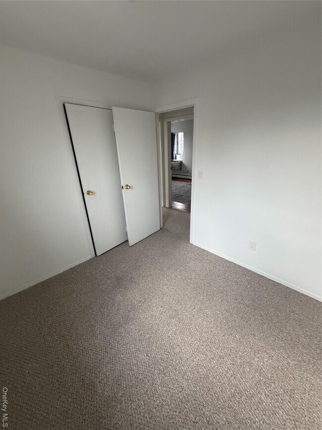 Building Photo - 194 Quebec Rd