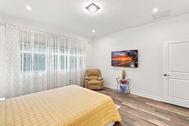 Building Photo - 11639 SW Viridian Blvd