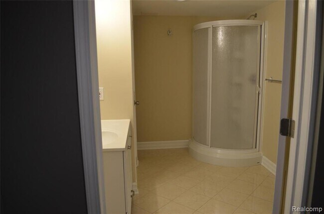 Building Photo - 7957 Mallard Way