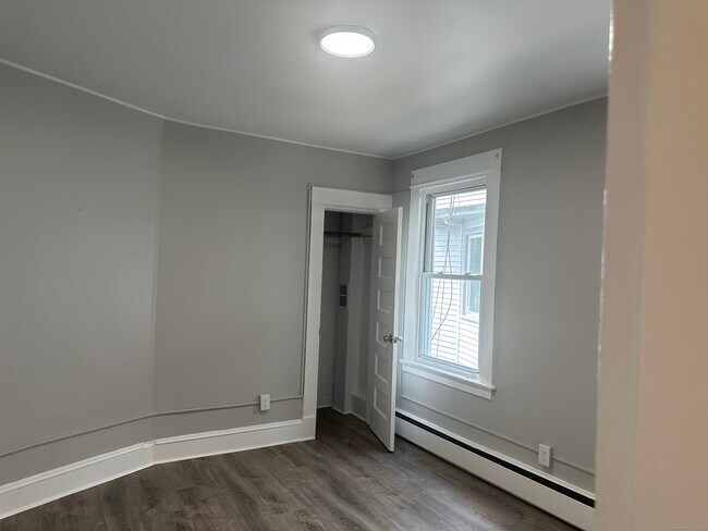 Building Photo - 429 Dixwell Ave