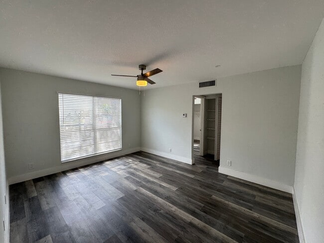 Building Photo - 4409 Treehouse Ln