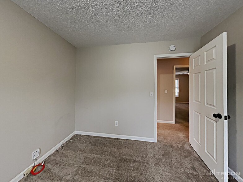 Building Photo - 114 Ivy Brook Dr