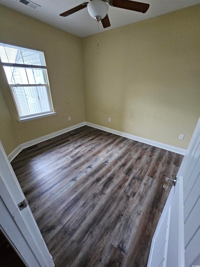 Building Photo - 260 Portsmith Dr