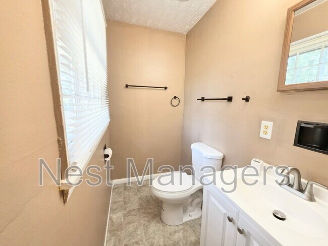 Building Photo - 5340 Docia Cir