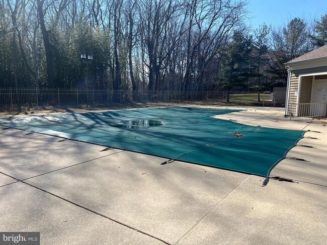 Building Photo - 625 Admiral Dr