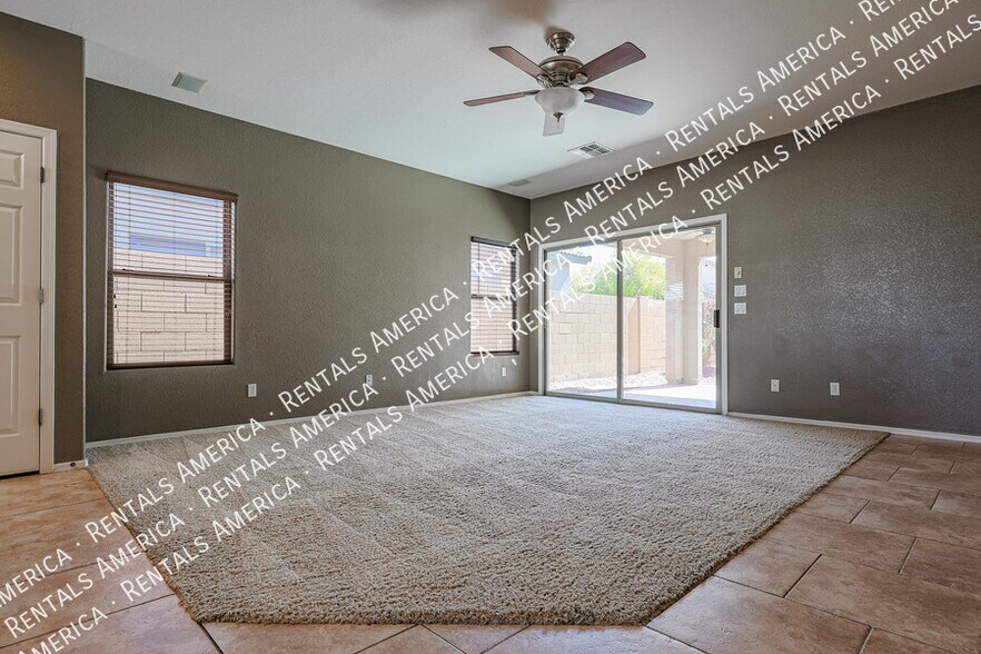 Building Photo - 12823 W Modesto Dr