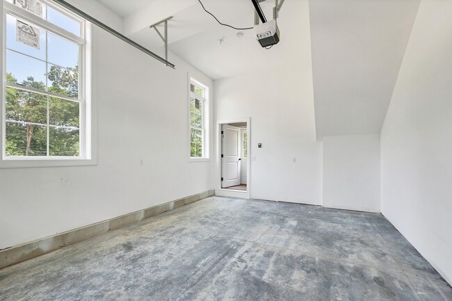 Building Photo - 165 Gulf Rd