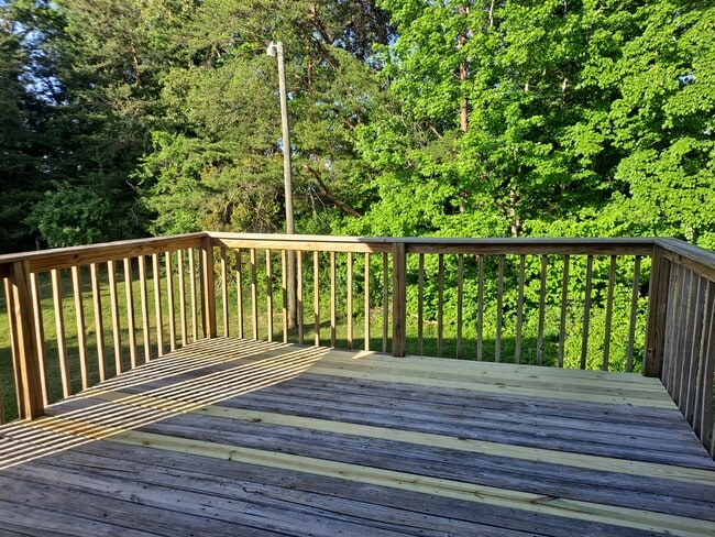 Building Photo - 6101 Cougar Dr