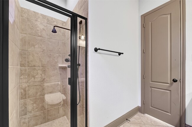 Building Photo - 6223 Duke Trail Ln