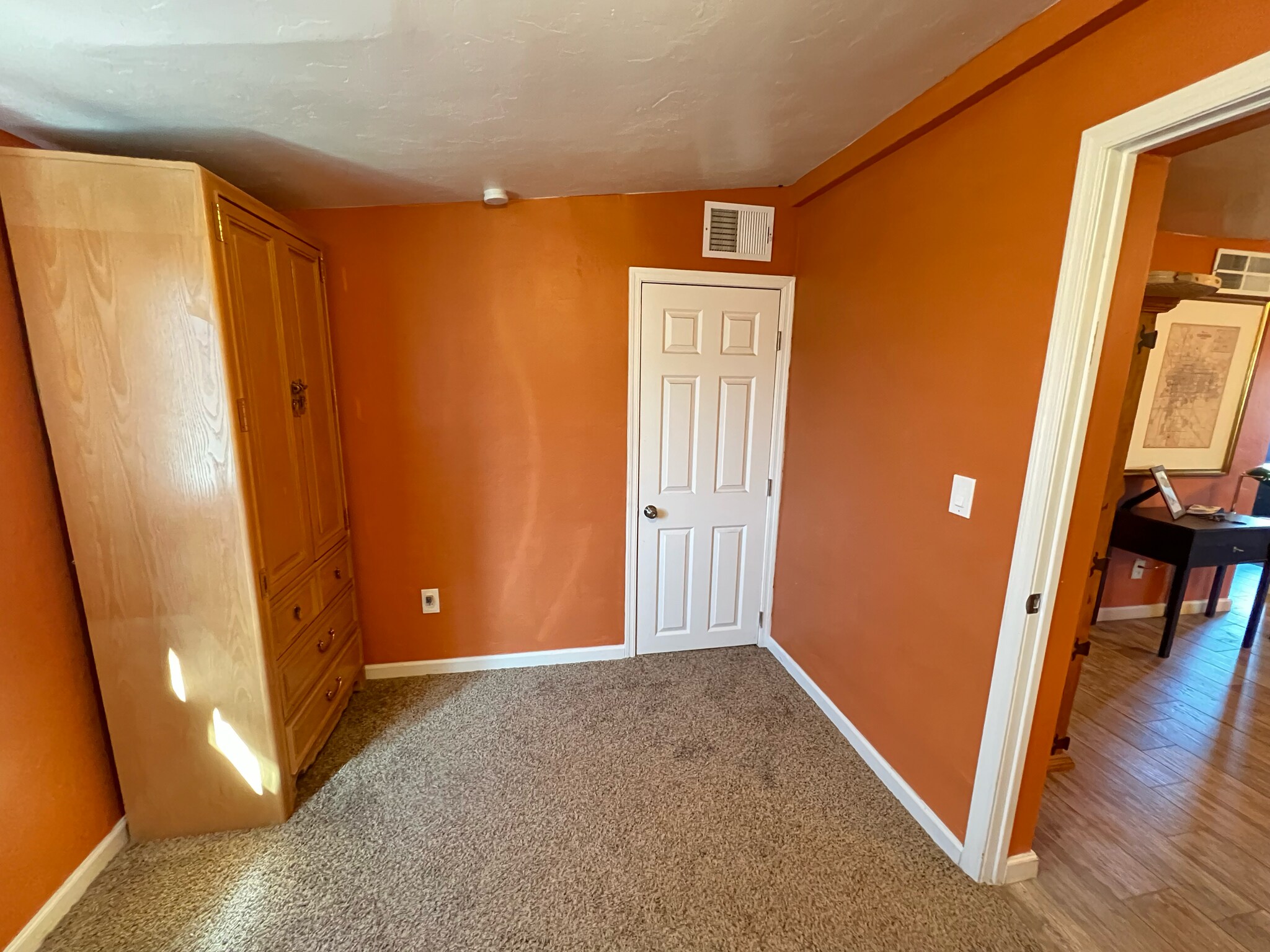 Building Photo - 1337 W El Rio Dr