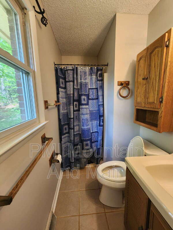 Building Photo - 232 Bryant Rdg Dr
