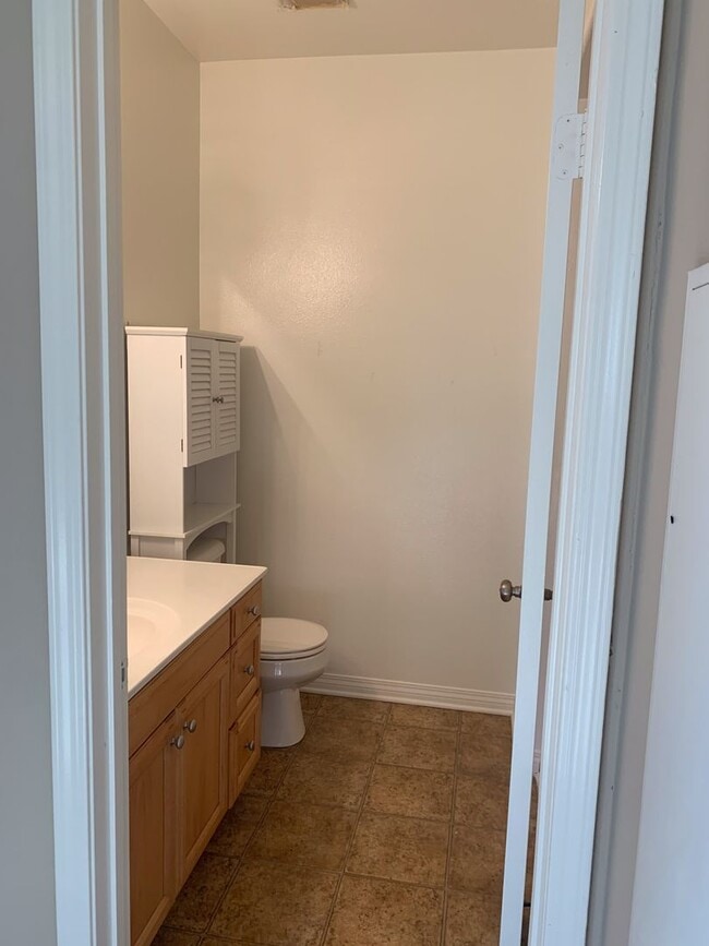 Building Photo - Riverpark Community