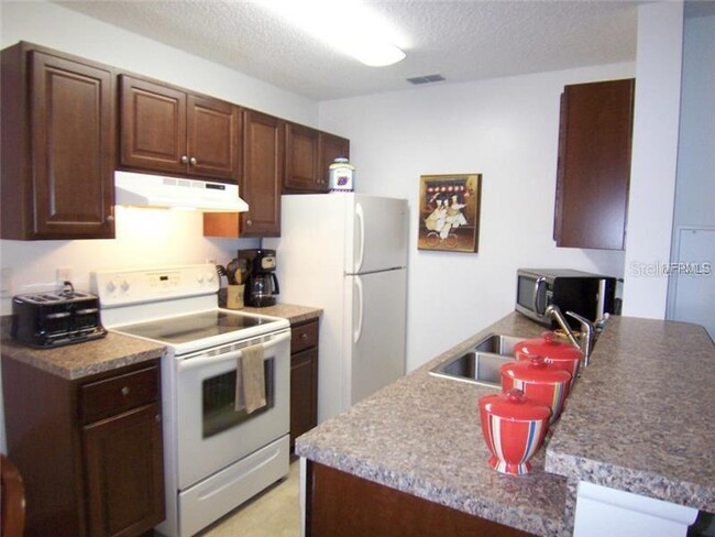 Building Photo - 2584 Grassy Point Dr