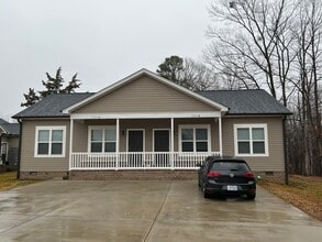 Building Photo - 2265 9th Ave Pl NE