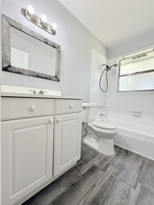 Building Photo - 1337 Eagleview Dr