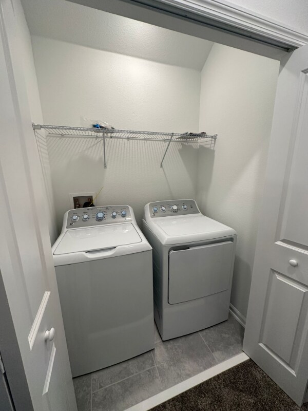 Building Photo - 7433 Stone Crk Trl