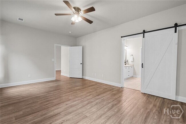 Building Photo - 211 Crosswinds Dr