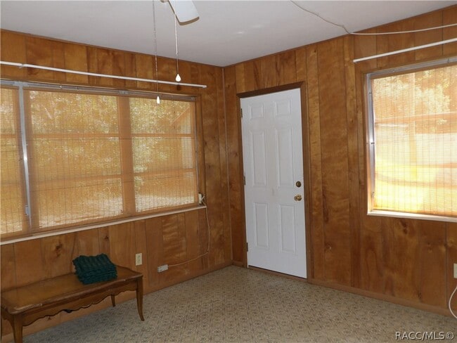 Building Photo - 9381 S Istachatta Rd
