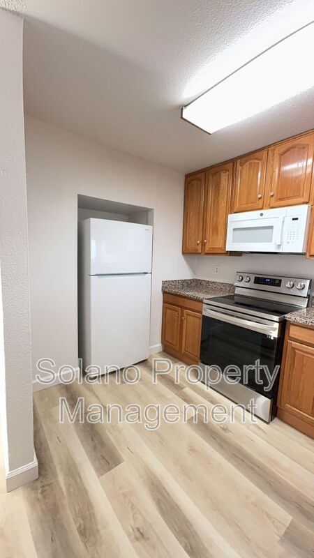 Building Photo - 1625 Park Ln