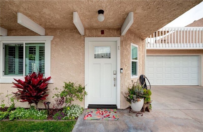 Building Photo - 2521 Voorhees Ave