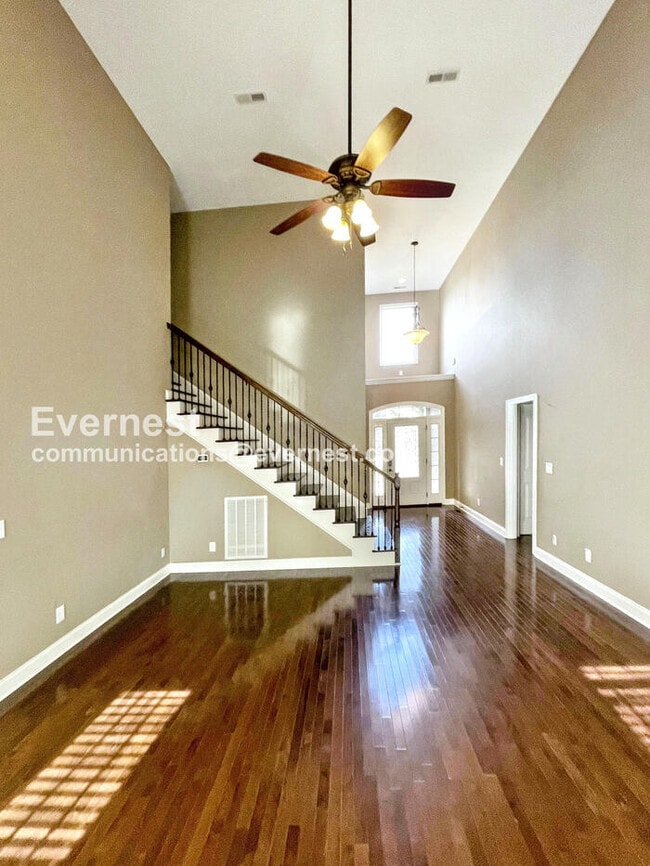 Building Photo - 1508 Green Grove Way