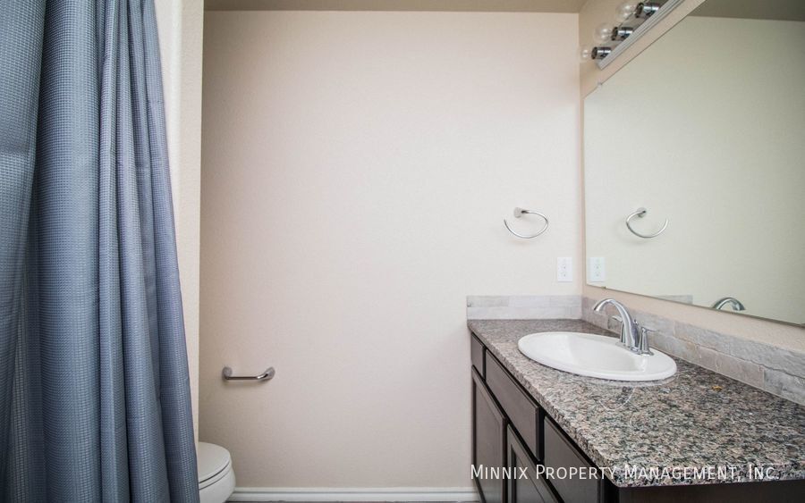Building Photo - 1519 Rattler Ln