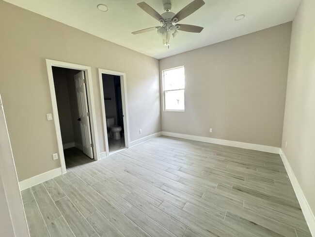 Building Photo - 3224 Raeford Rd