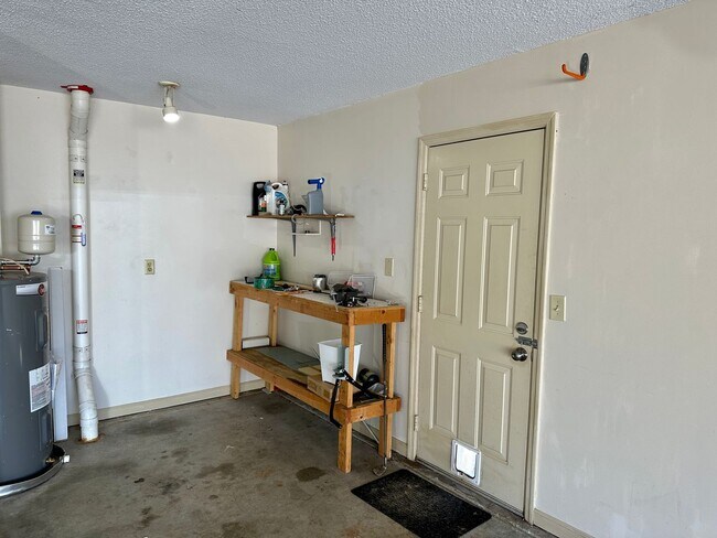 Building Photo - Spacious 4-Bedroom Home with Bonus Room & Exceptional Amenities