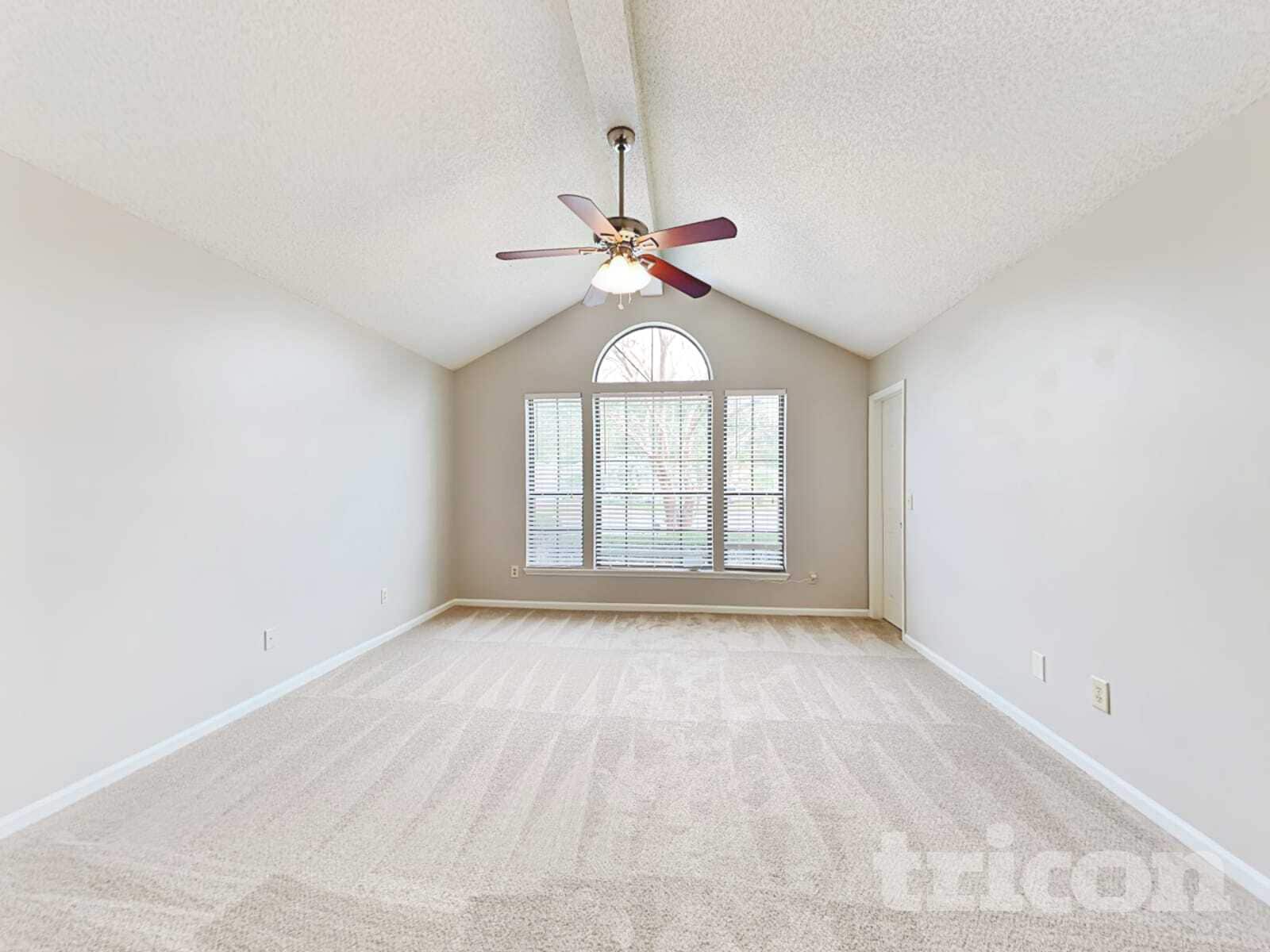 Building Photo - 2999 Tuscarora Tr