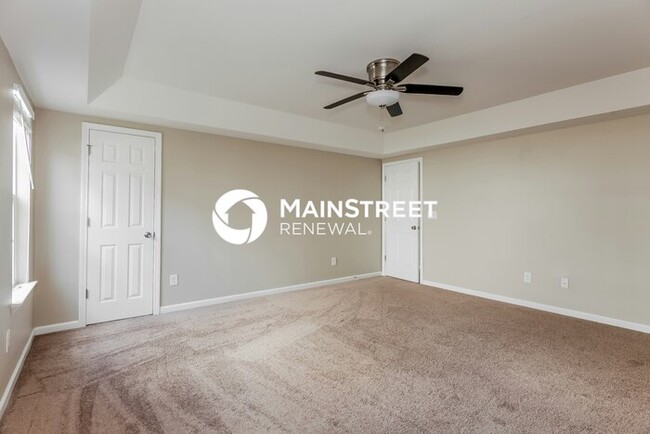 Building Photo - 4 Bedroom Pet-Friendly Home in Charlotte, ...