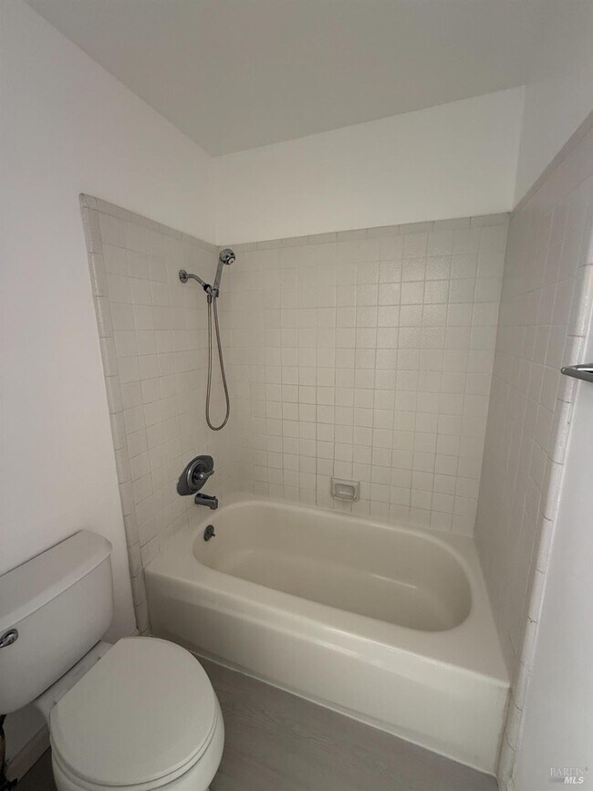 Building Photo - 1625 Park Ln