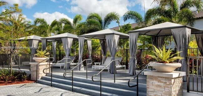 Building Photo - 8800 NW 97th Ave