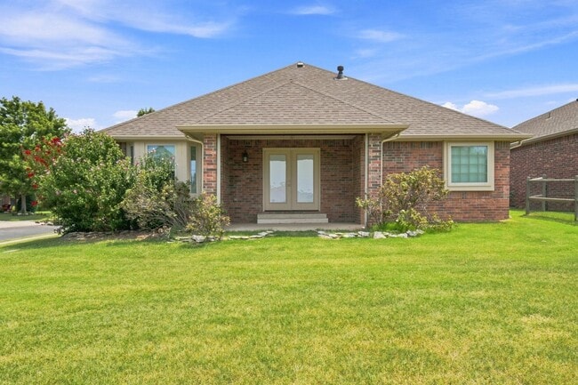 Building Photo - 10724 Masters Cir
