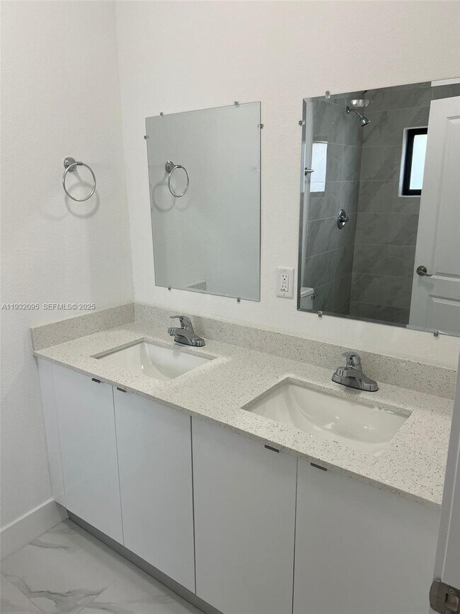 Building Photo - 11982 SW 213th St