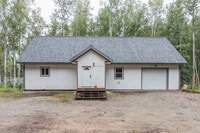 Building Photo - Solid 2 Bedroom 2 Bath House With Convenient Location to Eielson AFB