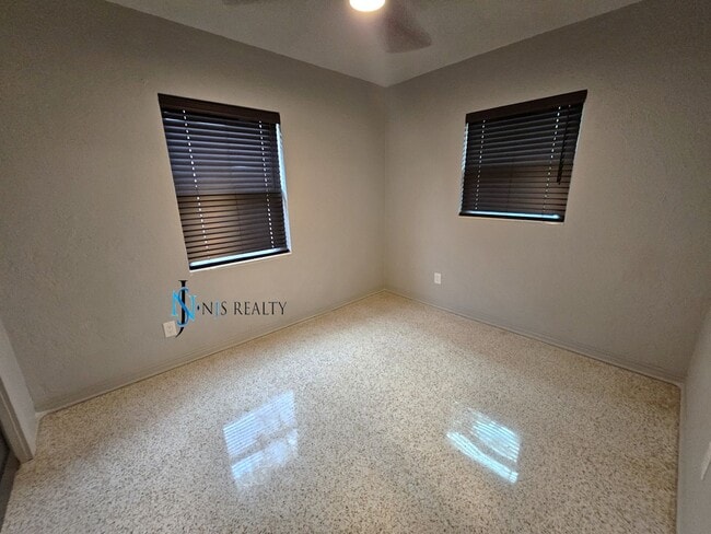 Building Photo - Classy Modern Renovation Home... true 3/2 ...