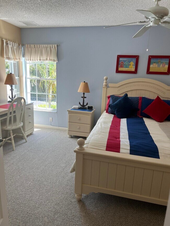Building Photo - 905 Ocean Dunes Cir