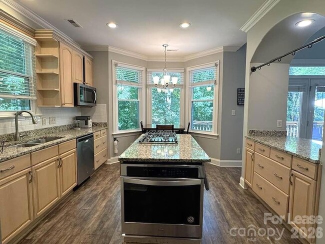 Building Photo - 6629 Tuskan Dr
