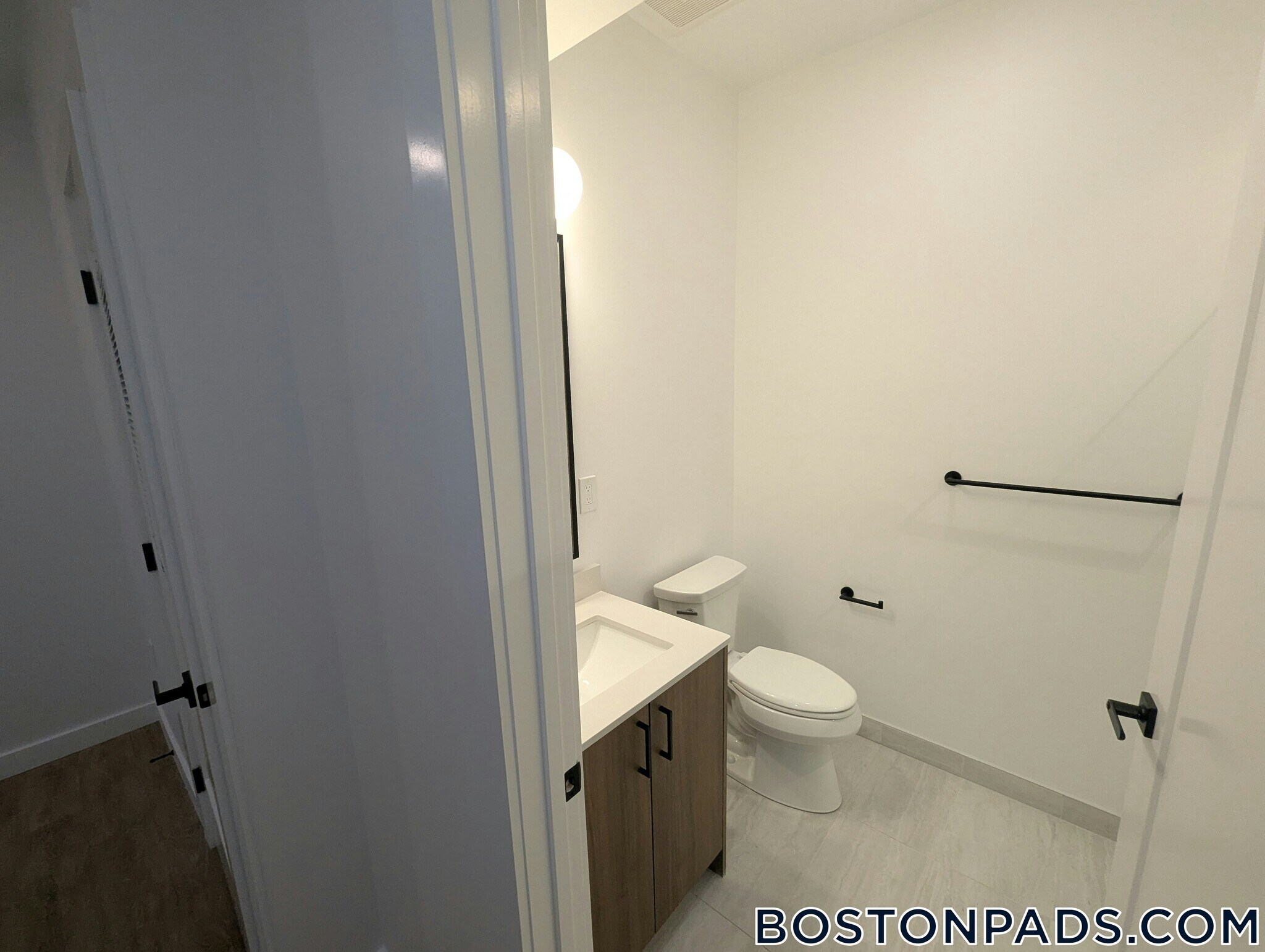 Building Photo - 199 Gardner St