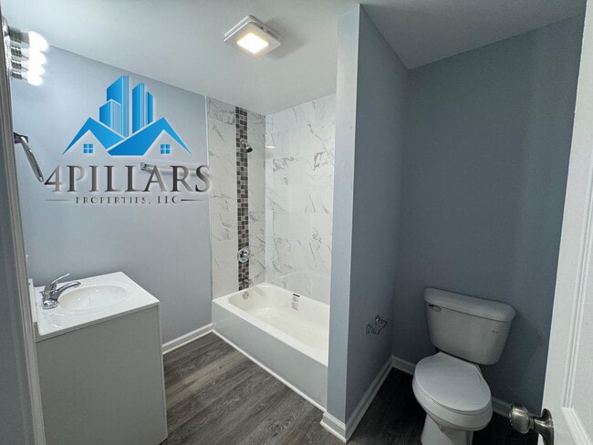Building Photo - "Beautiful 3-Bedroom Retreat with 2 Baths ...